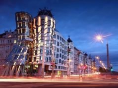 Khám phá không gian ẩn dấu của Ngôi nhà khiêu vũ Frank Gehry