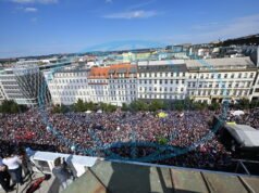 Cuộc biểu tình chống lại chính phủ ở Praha. Khoảng 50 nghìn người đã tụ tập