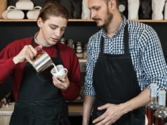 Việc sửa đổi Bộ luật Lao động, cũng như gói hợp nhất của chính phủ ảnh hưởng trực tiếp tới các doanh nghiệp và người lao động như thế nào?