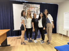 Dự Án ‘Sinh Con tại Séc’: Vượt Rào Cản Ngôn Ngữ, Hỗ Trợ Tận Tâm Cho Bà Bầu Việt tại Séc