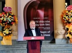 Chiêm ngưỡng các tác phẩm thủy tinh thủ công độc quyền của Cộng hòa Séc