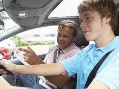 Những tài xế 17 tuổi không được tham gia giao thông khi người cố vấn bị điểm phạt