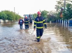 Trung Âu chìm trong mưa bão, nguy cơ khó lường