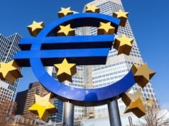 Châu Âu đang lao dốc khi hai cường quốc lớn nhất chống chọi với khủng hoảng trong nước