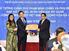 Thủ tướng Phạm Minh Chính và Phu nhân gặp gỡ cộng đồng người Việt Nam tại CH Ba Lan