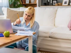 Những người làm việc tự do (Freelancers) tại Séc chỉ còn 4 ngày để đăng ký thuế cố định