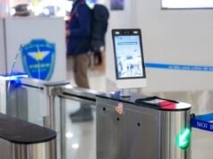 Làm thủ tục bay bằng sinh trắc học, VNeID trước tháng 9/2025