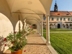 Hơn 100 Lâu Đài và Di Tích Tại Séc Sẽ Mở Cửa Đón Khách Trong Mùa Du Lịch 2025