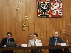 Phòng ngừa hành vi lệch lạc ở thanh thiếu niên tại Séc: Cộng đồng Việt tích cực góp mặt và hợp tác