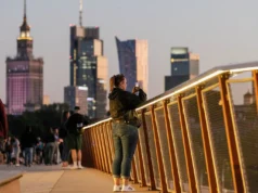 Cẩn trọng khi chụp ảnh tại Ba Lan: Bắt đầu áp dụng lệnh cấm ghi hình cầu, đường hầm và tàu hỏa