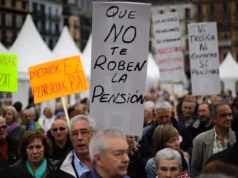 Nghèo đói tuổi già tại châu Âu: Quốc gia nào có tỷ lệ cao nhất?