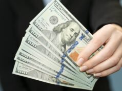 Vì sao VND mất giá mạnh so với Euro, yên Nhật và bảng Anh dù USD đang suy yếu?