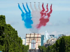 Cả nước Pháp hướng về lễ kỷ niệm 80 năm giải phóng với đại tiệc ánh sáng tại Paris
