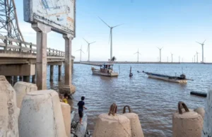 Các nhà đầu tư nước ngoài đe dọa kiện Việt Nam không thanh toán năng lượng tái tạo