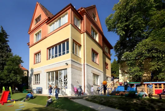 Trường mầm non quốc tế tại Praha giúp các gia đình Việt xa xứ tìm lại cảm giác có cộng đồng
