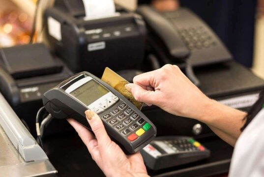 Doanh thu không khai báo vẫn là vi phạm phổ biến: Cơ quan thuế Slovakia siết chặt kiểm tra eKasa